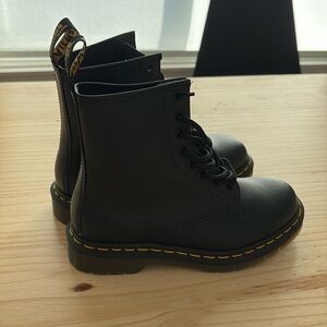 Doc Marten’s size 5